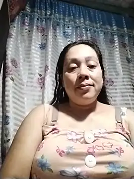 Snapshot of May_Bombs chatting on 02-16-26, 02:37 May Bombs online show from 02-16-26, 02:37