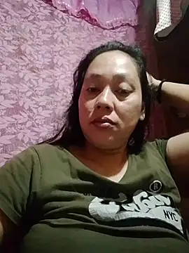 Snapshot of May_Bombs chatting on 03-16-26, 06:10 May Bombs online show from 03-16-26, 06:10