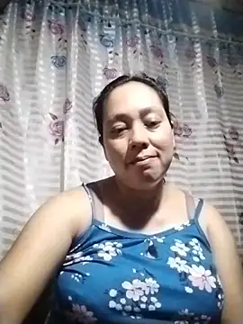 Snapshot of May_Bombs chatting on 02-18-26, 09:22 May Bombs online show from 02-18-26, 09:22