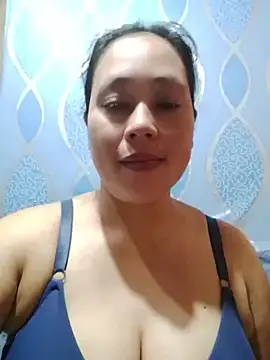 Snapshot of May_Bombs chatting on 04-12-26, 11:19 May Bombs online show from 04-12-26, 11:19