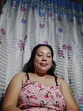 Snapshot of May_Bombs chatting on 03-05-26, 07:10 May Bombs online show from 03-05-26, 07:10