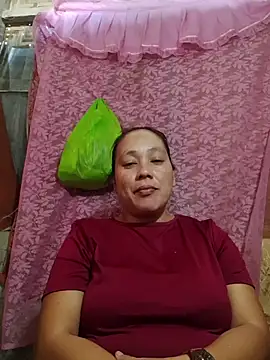 Snapshot of May_Bombs chatting on 03-15-26, 05:03 May Bombs online show from 03-15-26, 05:03