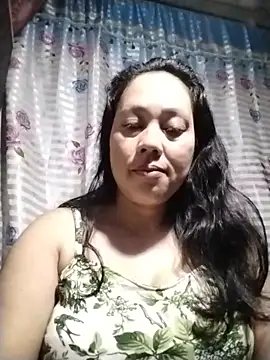 Snapshot of May_Bombs chatting on 02-15-26, 08:52 May Bombs online show from 02-15-26, 08:52