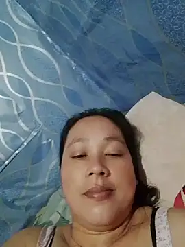 Snapshot of May_Bombs chatting on 04-01-26, 12:06 May Bombs online show from 04-01-26, 12:06