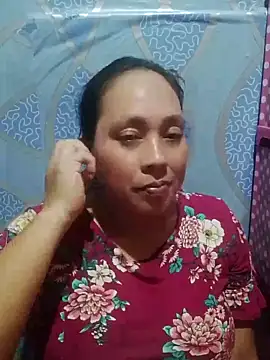 Snapshot of May_Bombs chatting on 04-07-26, 12:51 May Bombs online show from 04-07-26, 12:51