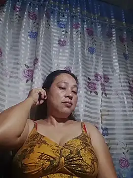 Snapshot of May_Bombs chatting on 03-08-26, 07:50 May Bombs online show from 03-08-26, 07:50