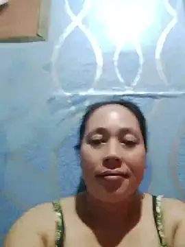 Snapshot of May_Bombs chatting on 04-04-26, 10:16 May Bombs online show from 04-04-26, 10:16