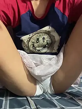 Snapshot of Miu_Xinh chatting on 02-07-26, 06:49 Miu Xinh online show from 02-07-26, 06:49