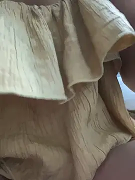 Miu Xinh online show from 03-17-26, 05:49