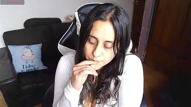 MeliisaRobers online show from 04-19-26, 06:43