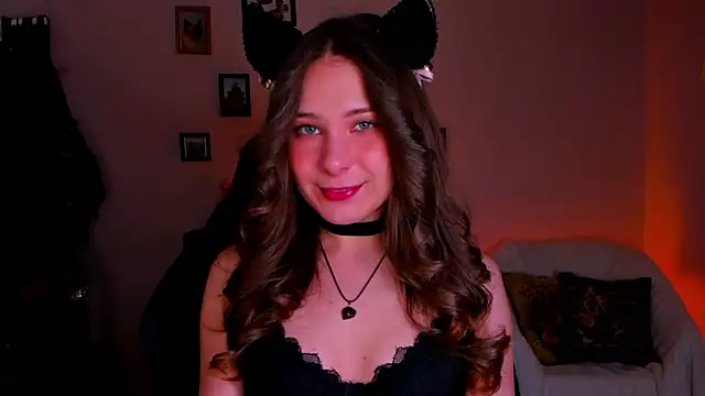 Snapshot of LanaLovely chatting on 05-08-26, 06:17 LanaLovely online show from 05-08-26, 06:17