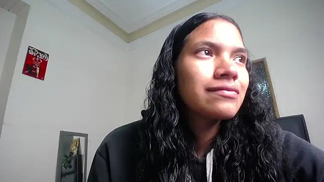 Julieta Parker online show from 04-23-26, 03:57