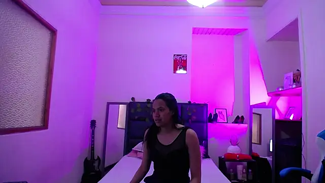 Julieta Parker online show from 02-15-26, 04:06