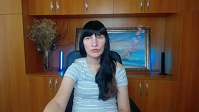 Snapshot of Rosalinda_ro chatting on 05-19-26, 12:12 Rosalinda ro online show from 05-19-26, 12:12
