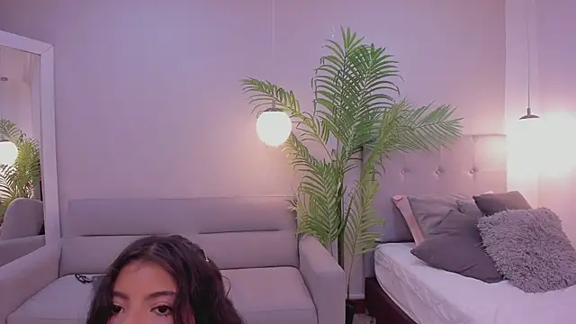 Iriana Vexz online show from 02-25-26, 01:44