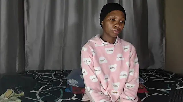 PussyFarrie online show from 03-26-26, 06:11