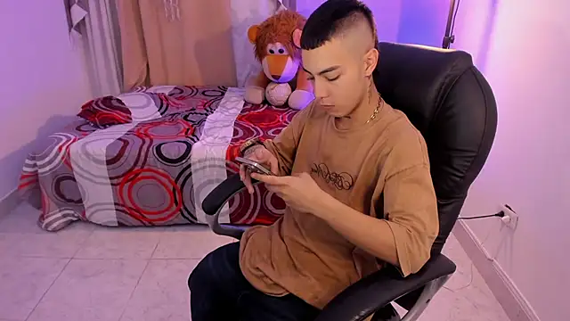 Dereck Boy  online show from 05-11-26, 04:03