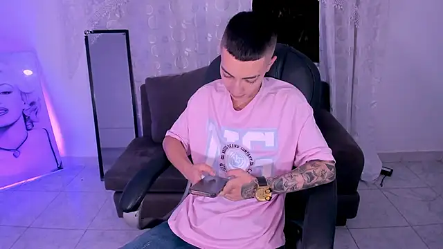 Dereck Boy  online show from 04-12-26, 03:32