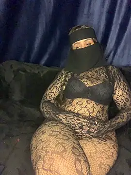 Snapshot of Arab_Honey chatting on 07-04-26, 05:28 Arab Honey online show from 07-04-26, 05:28