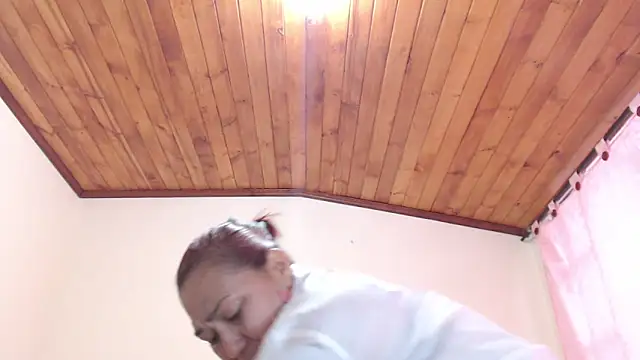 dannamomcerratt online show from 02-16-26, 09:02