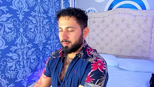 Snapshot of bear_mao_ chatting on 02-13-26, 11:32 bear mao online show from 02-13-26, 11:32