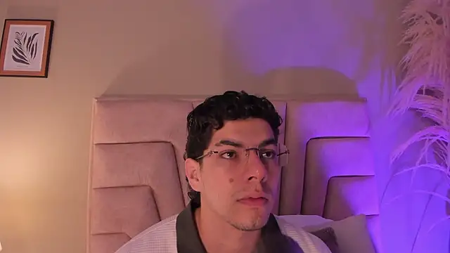 Axel Creed online show from 02-11-26, 10:48