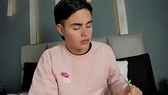 Snapshot of FemNoa chatting on 03-02-26, 01:51 FemNoa online show from 03-02-26, 01:51