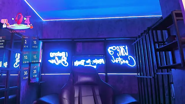 Snapshot of FemNoa chatting on 02-13-26, 05:13 FemNoa online show from 02-13-26, 05:13