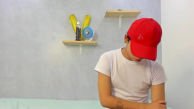 Eliotkinky online show from 02-26-26, 04:07