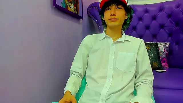 Snapshot of thanier_18 chatting on 02-06-26, 07:21 thanier 18 online show from 02-06-26, 07:21