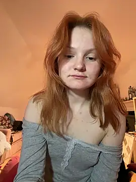 Snapshot of mad_girlygirl chatting on 02-10-26, 09:03 mad girlygirl online show from 02-10-26, 09:03