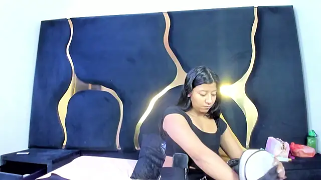 Vaneline2 online show from 05-20-26, 02:14