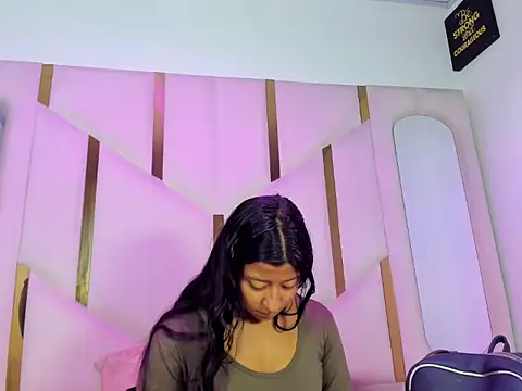 Vaneline2 online show from 05-03-26, 12:31