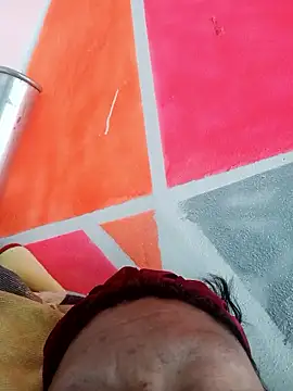 Snapshot of perrit17 chatting on 02-23-26, 04:40 perrit17 online show from 02-23-26, 04:40