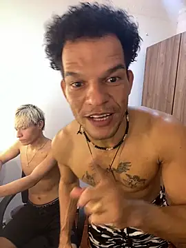 MaxyRyan online show from 03-21-26, 01:15