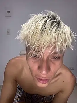 MaxyRyan online show from 03-14-26, 05:57