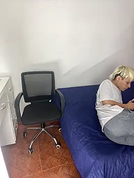 MaxyRyan online show from 03-13-26, 12:10