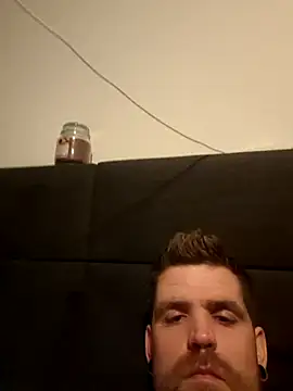 Snapshot of Bashard chatting on 02-18-26, 10:28 Bashard online show from 02-18-26, 10:28