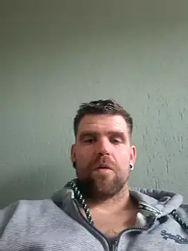 Snapshot of Bashard chatting on 02-10-26, 12:37 Bashard online show from 02-10-26, 12:37