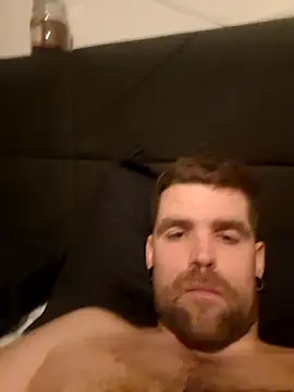 Snapshot of Bashard chatting on 02-10-26, 12:31 Bashard online show from 02-10-26, 12:31