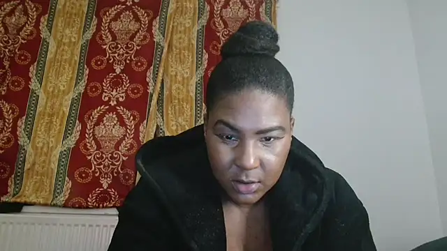 CurvySashia online show from 04-05-26, 11:11