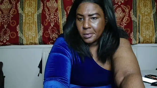 CurvySashia online show from 04-11-26, 11:41