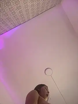 Mia rivers   online show from 04-12-26, 07:39