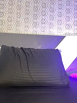 Mia rivers   online show from 04-10-26, 07:43