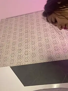 Mia rivers   online show from 06-14-26, 02:24