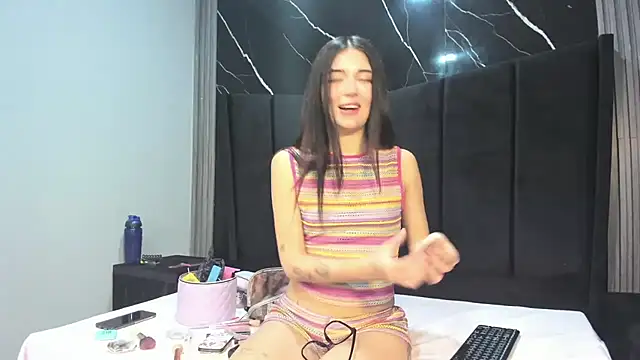 LunaSmithly online show from 02-23-26, 03:12