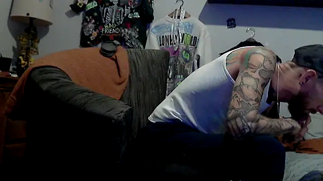 Snapshot of F_D_R_ chatting on 02-04-26, 08:59 F D R online show from 02-04-26, 08:59