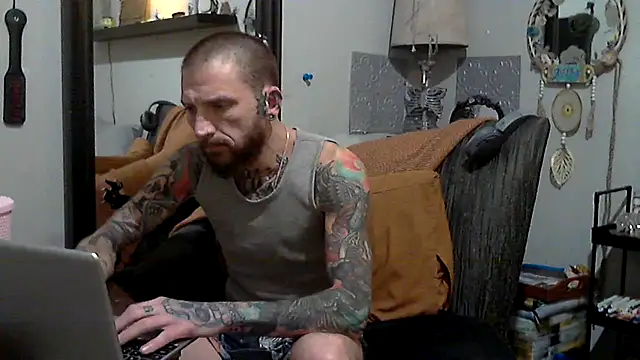 Snapshot of F_D_R_ chatting on 02-23-26, 04:36 F D R online show from 02-23-26, 04:36