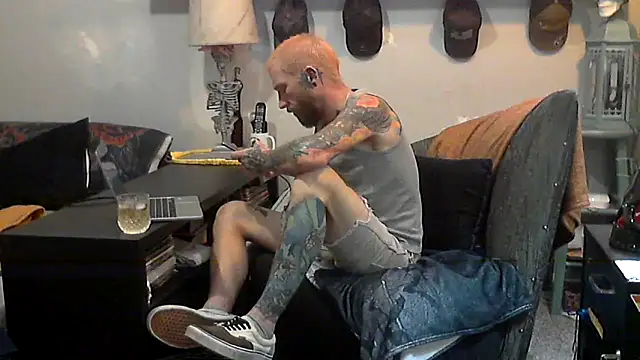 F D R  online show from 03-17-26, 03:31