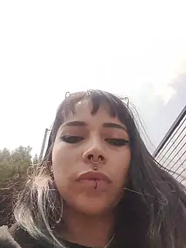 Snapshot of _C_A_O_S-_- chatting on 02-11-26, 05:46 C A O S- - online show from 02-11-26, 05:46